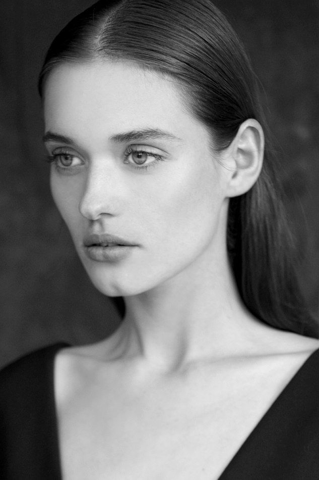 Natalia Wowczko, Model | Superbe | Connecting fashion talents